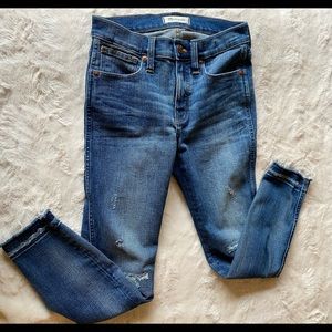 Distressed skinny medium wash madewell jeans 26P